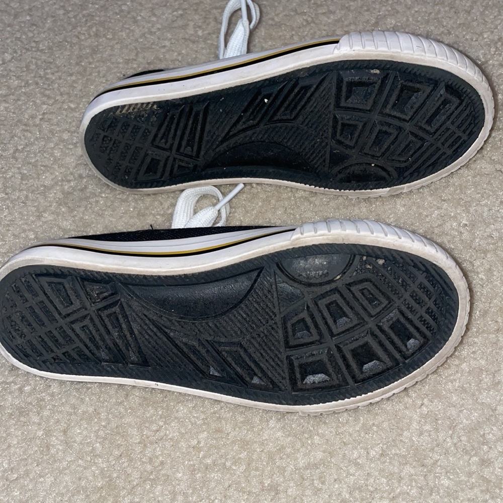 Very Cute Youth Girls Size 11/12 Steelers Tennis Shoes🖤💛Bundle and Save🖤💛 - Picture 5 of 7